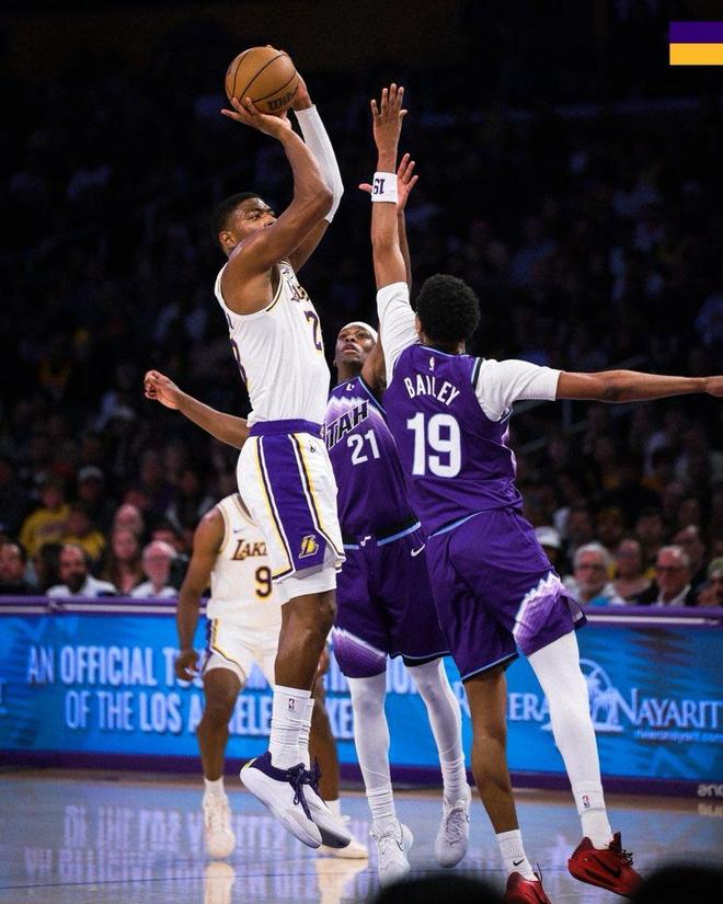 湖人三连胜锁定西部第四 首轮对阵火箭